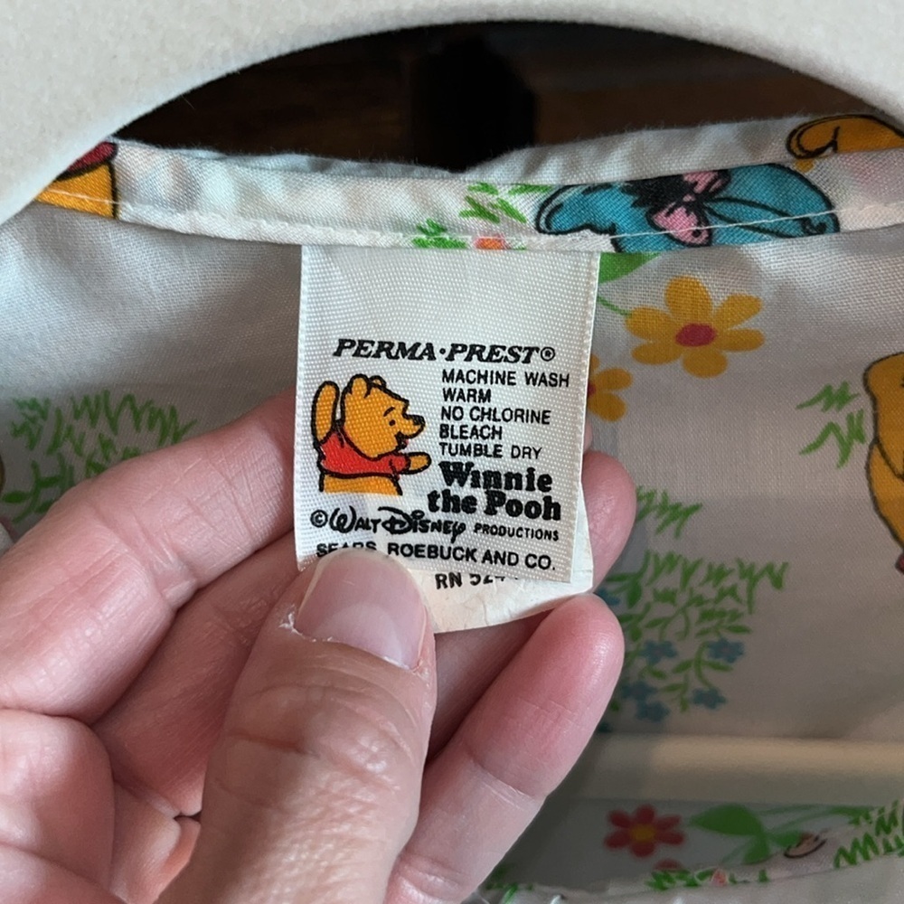 Adorable vintage Winnie the Pooh Piglet Eyore button down sleep top blouse m - Picture 5 of 14